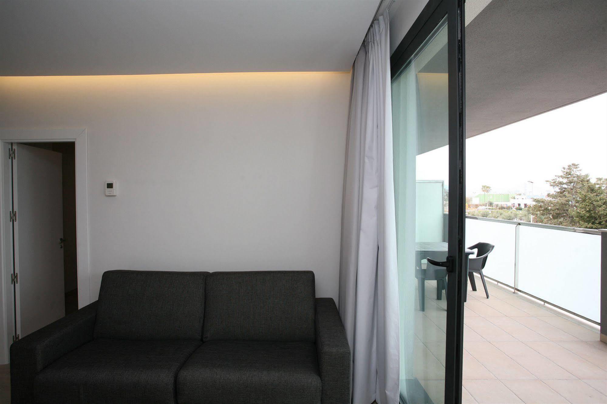 Playa Aparthotel Oliva
